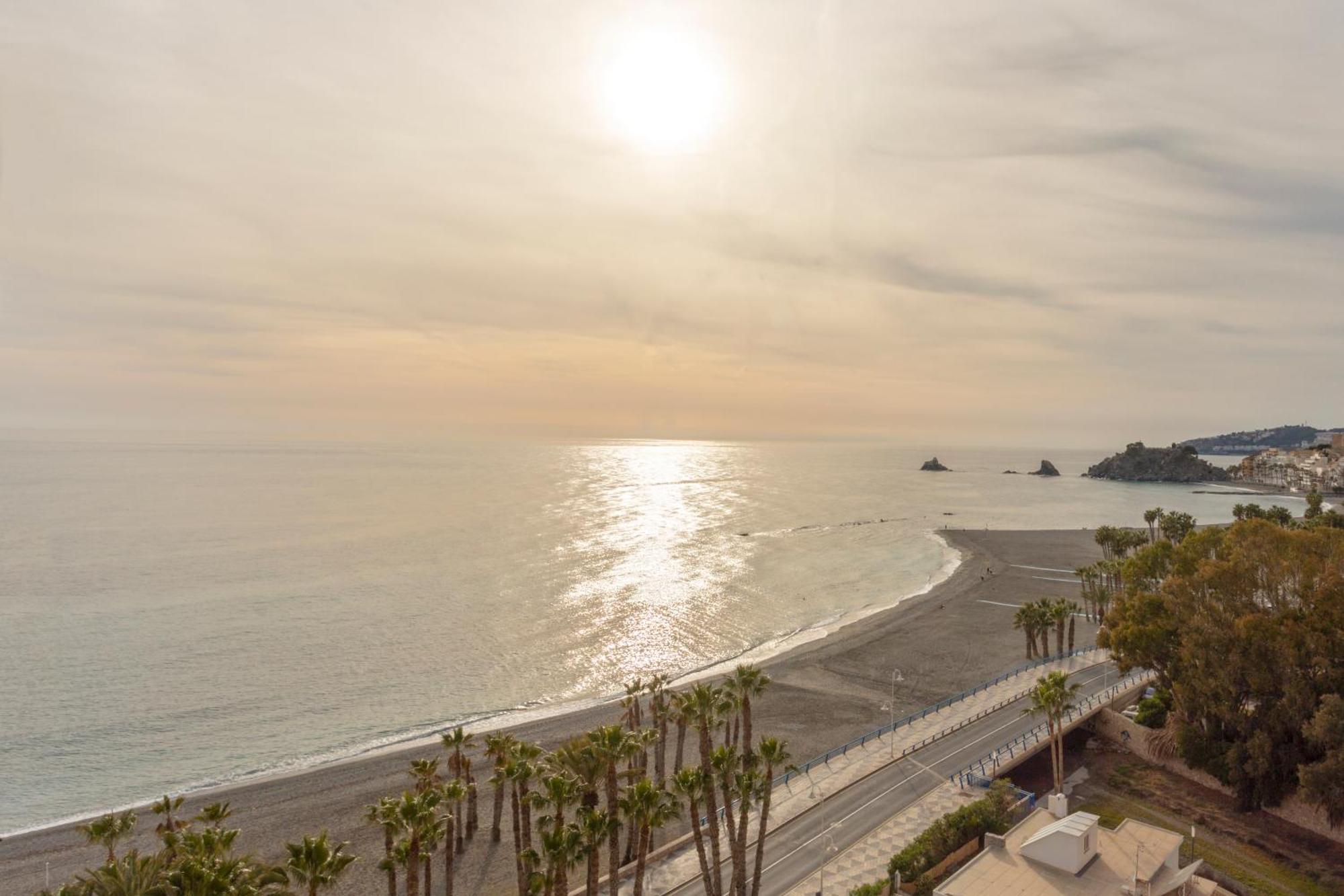 1003 - Seafront Apartment On El Paseo - Air Conditionning - Wi-Fi - Smart Tv Almuñécar 외부 사진