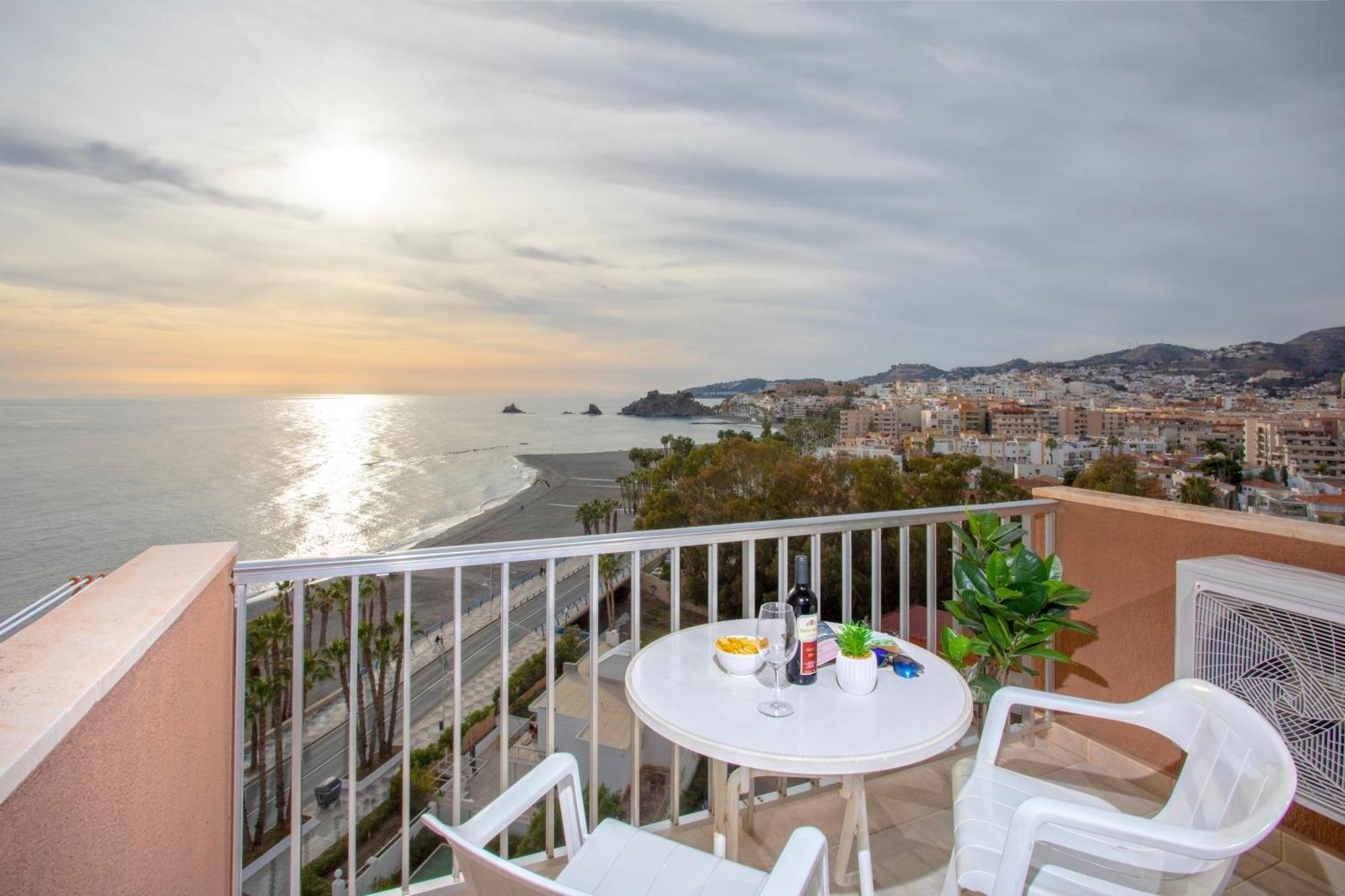 1003 - Seafront Apartment On El Paseo - Air Conditionning - Wi-Fi - Smart Tv Almuñécar 외부 사진